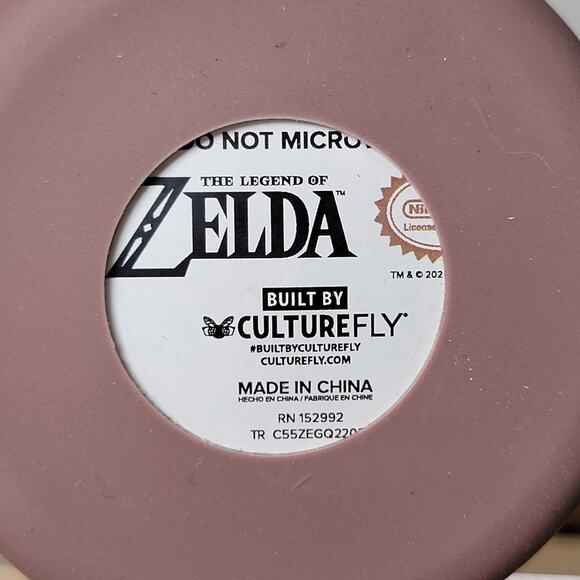 The Legend Of Zelda Glass Bottle w/ Rubber Grip & Screw On Lid by Culturefly - Picture 4 of 7